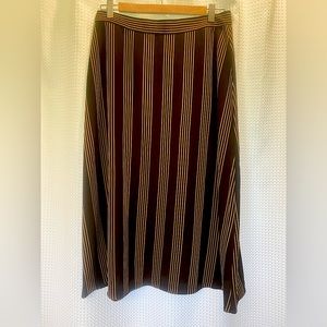 H&M size US 8 woman’s skirt.